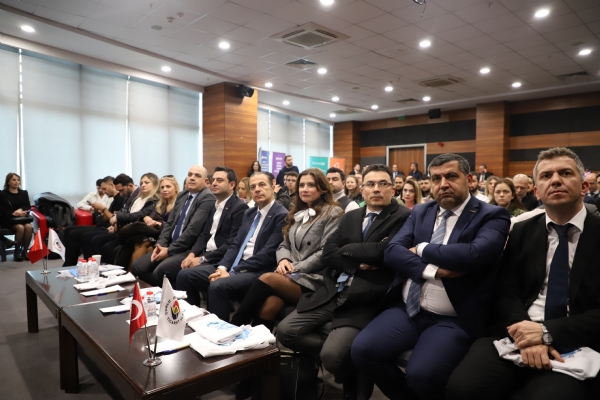 Odamz ve Yap Kredi birliinde  Dzenlenen hracatn E-Hali Etkinlii Gerekleti