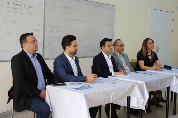 orlu Ticaret ve Sanayi Odas Ynetim Kurulu Bakan  zzet Volkan Namk Kemal niversitesi ktisadi ve dari Bilimler Fakltesi rencileriyle Bir Araya Geldi