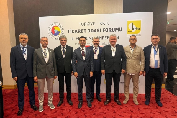 orlu Ticaret ve Sanayi Odas Ynetimi  Kbrs Trk Ticaret Odas ve Trkiye Odalar ve Borsalar Birlii birliinde Dzenlenen Trkiye-KKTC Ticaret Odas Forumu III. Ekonomi Konferansna Katlm Salad