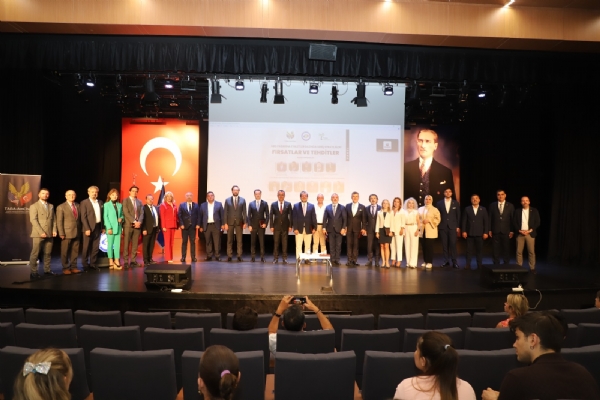 ABD Pazarına Eyaletler Bazında Giriş Stratejileri: Fırsatlar ve Tehditler Paneli Gerçekleşti