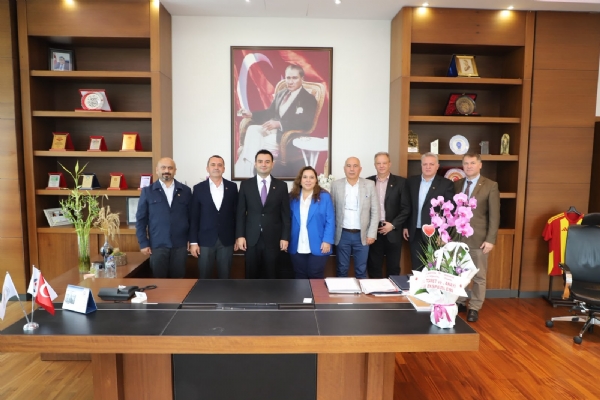 �orlu Ticaret ve Sanayi Odas� Eksperlerinden Y�netim Kurulu Ba�kan� �zzet VOLKAN&acute;a Tebrik Ziyareti