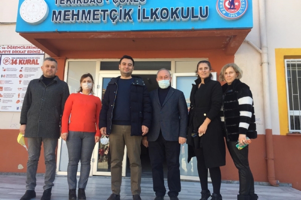 Odamız Yönetim Kurulu Başkanı İzzet Volkan, Çorlu Mehmetçik İlkokulu´na Ziyarette Bulunarak İdareci ve Eğitimcilerle Bir Araya Geldi