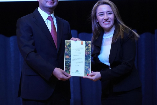 Odam�z Y�netim Kurulu Ba�kan� �zzet VOLKAN, FBOMUN�26 Konferans��na Kat�ld�