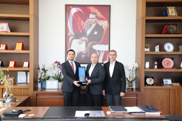 �orlu Halk E�itimi Merkezi M�d�r� Fatih ERS�Zden �orlu TSOya Hay�rl� Olsun Ziyareti