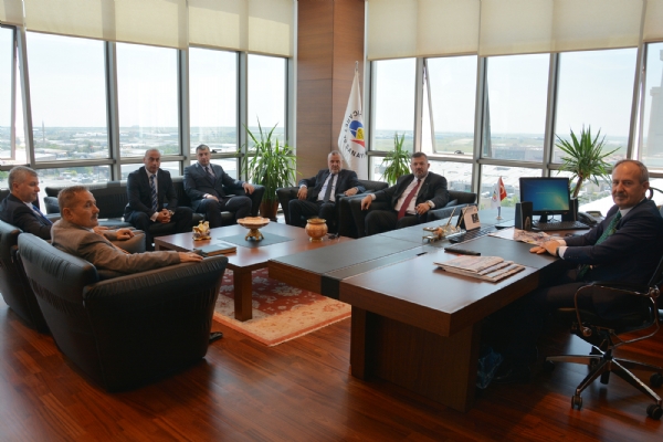 Saral Saraliolu ve beraberindeki heyetten Odamz Ynetim Kurulu Bakan brahim Gnl´e Ziyaret
