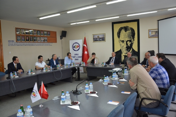 Tekirda Valisi Enver Saliholu ve orlu Kaymakam Levent Kltan orlu TSOya Ziyaret