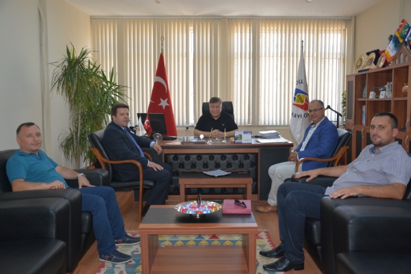 Kosova Prizren Belediye Meclis Bakan Yardmcs´ndan Enis Sln´e Ziyaret