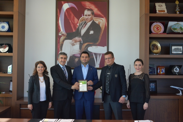 zel Optimed International orlu Hastanesinden  Odamz Ynetim Kurulu Bakan zzet Volkan´a Ziyaret