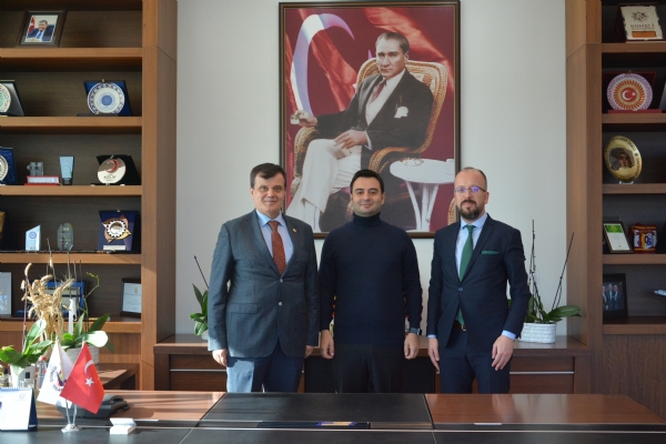 Tekirda Baro Bakan Sayn Av. Sedat Tekneci ve  Tekirda Barosu Ynetim Kurulu yesi Sayn Av. Ertrk Karakatan Odamz Ynetim Kurulu Bakan zzet Volkana Ziyaret