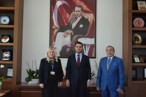 Dnya Gz Hastanesi orlu ubesinden Odamz Ynetim Kurulu Bakan zzet Volkana Ziyaret