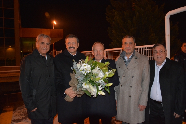 TOBB Bakan M. Rifat Hisarckloolu, orlu Havalimannda Karland
