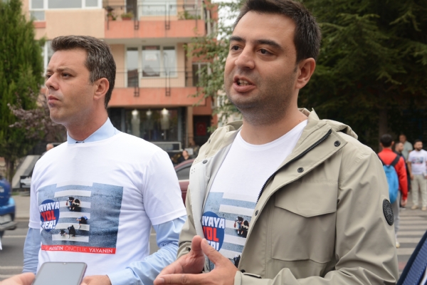 orlu Kaymakaml,orlu Emniyet Mdrl, orlu Belediyesi, Odamz ve orlu ofrler ve Otomobilciler Odas birliiyle Dzenlediimiz YAYAYA YOL VER Sosyal Sorumluluk Projesi Dzenlendi