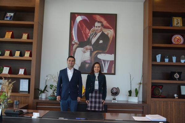 KUR Hizmet Merkezi ube Mdr Sayn; Aslhan Moulko Odamz Ynetim Kurulu Bakan zzet Volkan´ Ziyaret Etti
