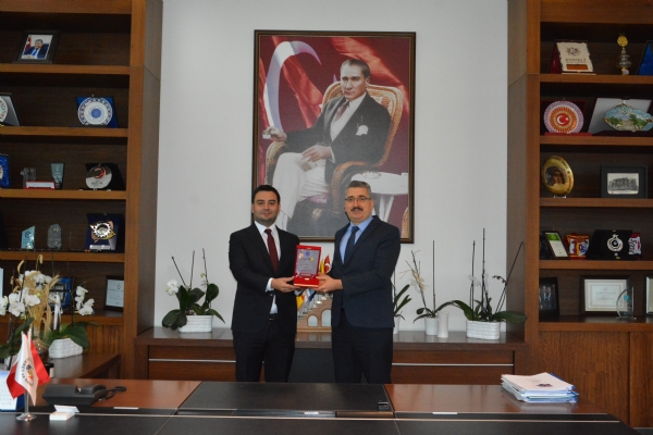 Tekirda Namk Kemal niversitesi Rektr  Prof.Dr. Sayn Mmin ahin Odamz Ynetim Kurulu Bakan zzet Volkana  Ziyarette Bulundu
