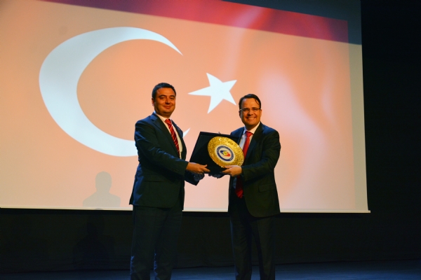 Prof. Dr. zgr Demirtatan orlu Ticaret ve Sanayi Odasnda lham Veren Konferans