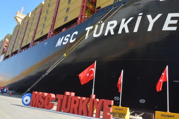 Ynetim Kurulu Bakan zzet Volkan Dnyann En Byk Konteyner Gemisi MSC Trkiye Trkiyeye lk Urak Trenine Katlm Salad