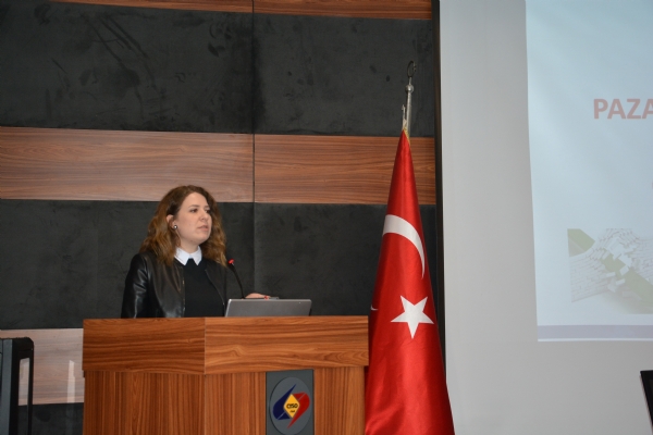 D Ticaret Bilgilendirme Semineri Ticaret Bakanl ve TOBB Koordinasyonluunda Youn Katlmla Gerekleti