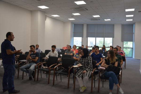 Odamzda "Uygulamal Giriimcilik Eitimi" Balad