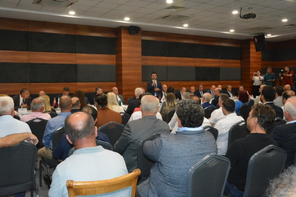 CHP Genel Başkan Yardımcısı ve Parti Sözcüsü, Tekirdağ Milletvekili Sayın Faik Öztrakın  Başkanlığında,  Düzenlenen  “CHP Ekonomi  Masası” Toplantısı  Odamız Ev Sahipliğinde Gerçekleşti