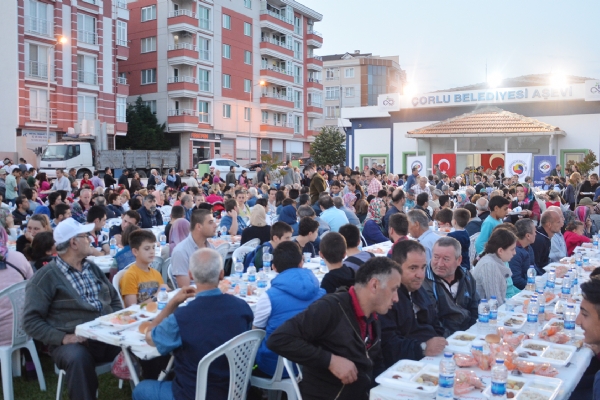Odamz Tarafndan ftar Yemei Organizasyonu Gerekleti