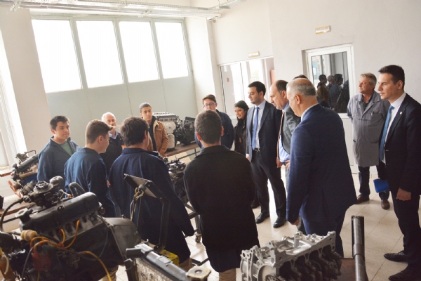 Odamz Ynetimi orlu Ahi Evran Mesleki ve Teknik Anadolu Lisesi´ne Ziyarette Bulundu