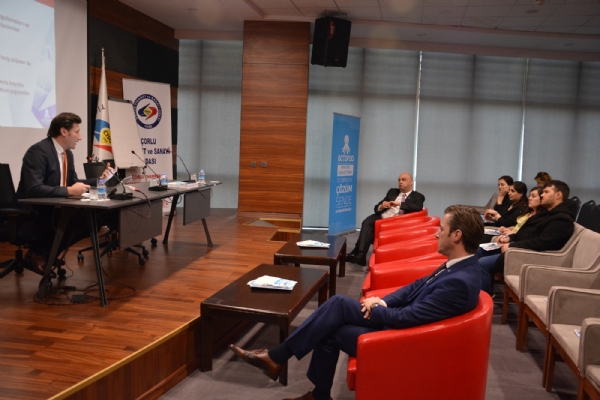 Odamzda " Octopod ile Hzl Yazlm Gelitirme   Semineri Gerekleti