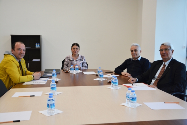 14. Meslek Komitesi, Kzlay ve AKUT "Afet ve Acil Durum Semineri" in Bir Araya Geldi