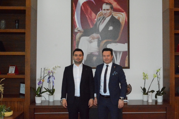 Çerkezköy Halk Bankası Şube Müdürü Erhan Tan  Odamız Yönetim Kurulu Başkanı İzzet Volkan´a  Ziyarette Bulundu