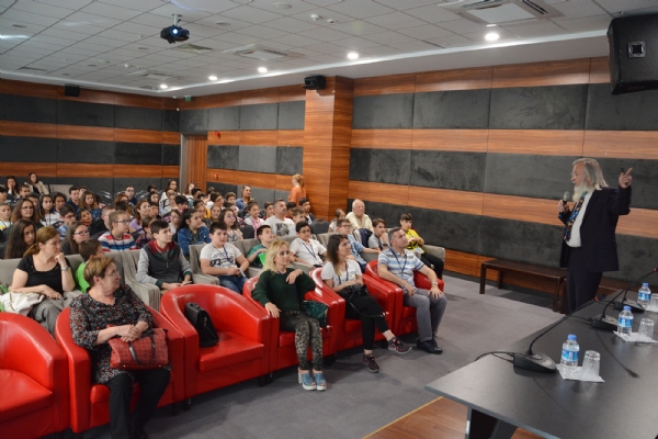 Odamzda Yldzlar Kefediyoruz  Semineri Gerekleti