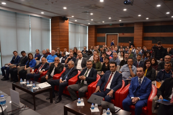 orlu TSO´da alma ve Sosyal Gvenlik Bakanl Mstear Ahmet Erdem´in Terifleriyle " Sal ve Gvenlii  Semineri Gerekleti