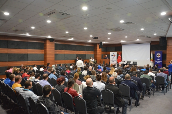 orlu TSO´da alma ve Sosyal Gvenlik Bakanl Mstear Ahmet Erdem´in Terifleriyle " Sal ve Gvenlii  Semineri Gerekleti