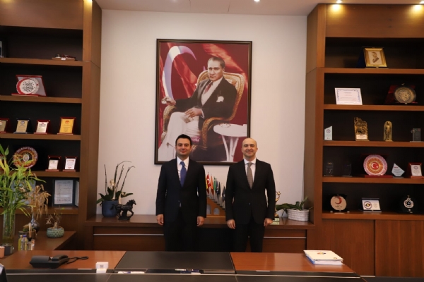 KOSGEB Ba�kan�  Say�n Ahmet Serdar �BRAH�MC�O�LU&acute;dan  Odam�za Ziyaret