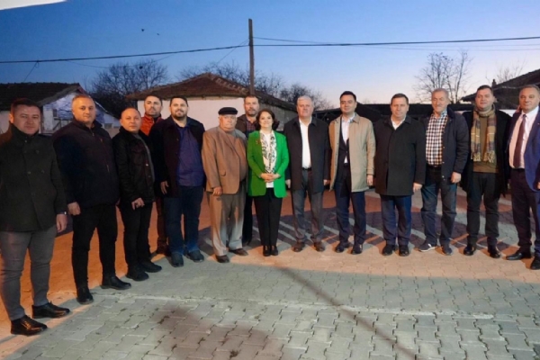 orlu TSO Ynetim Kurulu Bakan zzet Volkan,  Ergene Belediyesinin neler Mahallesinde Dzenledii  ftar Programna Katlmda Bulundu