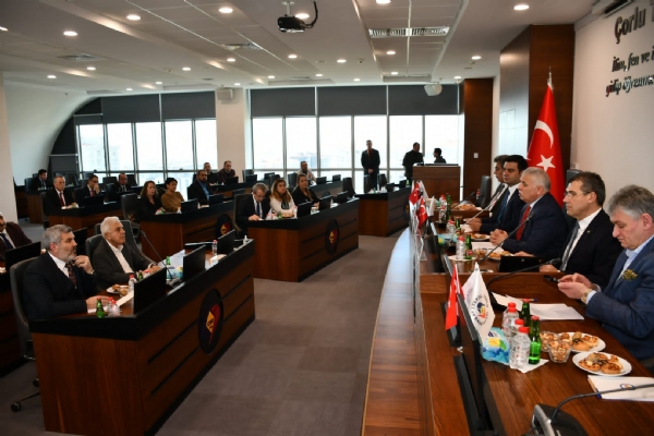 Tekirdağ Valisi Aziz Yıldırımın İştirak Ettiği Depremden Etkilenen Sanayicilerin Sorunlarının Görüşüldüğü Toplantıya Çorlu Ticaret ve Sanayi Odası olarak Ev Sahipliği Yaptık