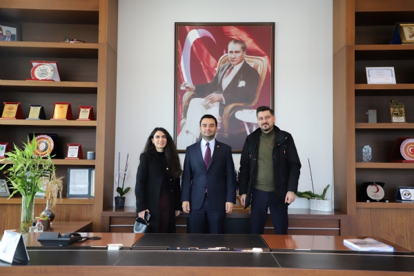 MÜSİAD Genel Merkez Yurtdışı Teşkilatlandırma Komisyonu Üyeleri, Odamız Yönetim Kurulu Başkanı İzzet Volkana Nezaket Ziyaretinde Bulundu