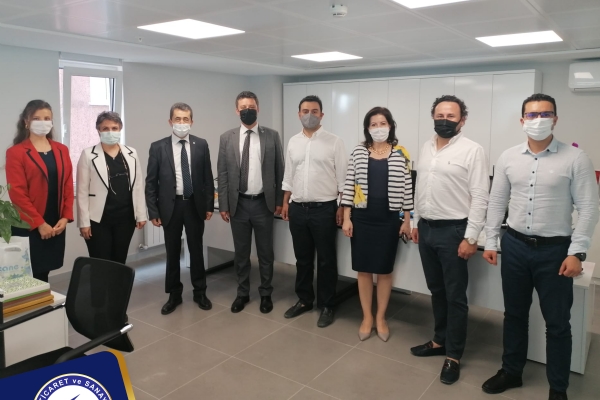 Odamız Yönetim Kurulu Başkanı İzzet Volkan Halk Bankası´nın Yeni Bölge Müdürlüğü´ne ziyarette bulundu