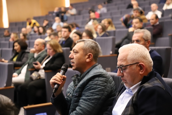Deien Ekonomik Koullarda stihdam Sorunlar ve zm Yollar Paneli Odamzda Gerekleti