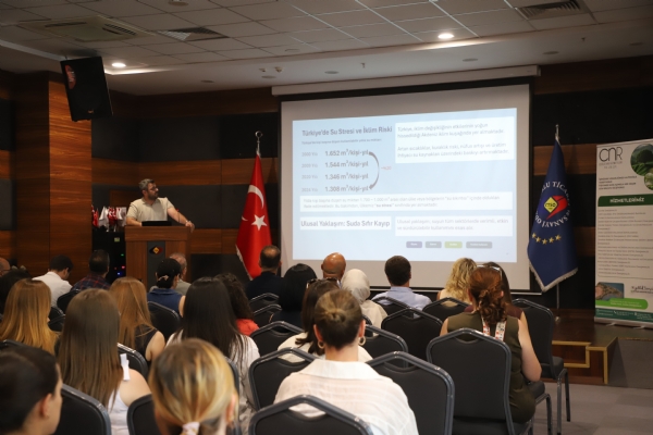 �orlu Ticaret ve Sanayi Odas� ile CNR �ED �evre Hizmetleri  �� Birli�inde �Su Verimlili�i ve Mavi Belgelendirme S�reci� E�itimi  Odam�zda Ger�ekle�tirildi
