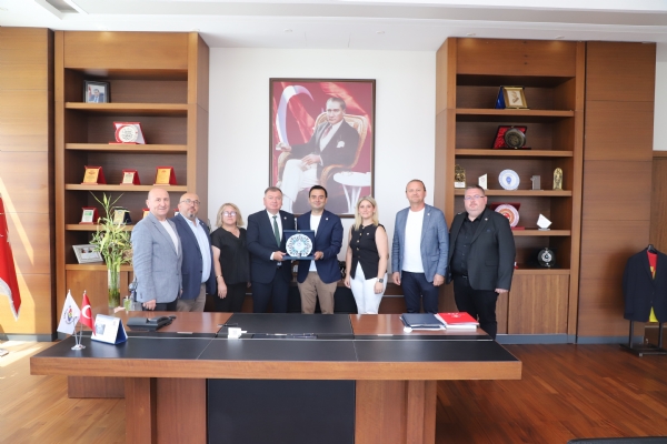 �orlu Bulgaristan T�rkleri K�lt�r  ve Yard�mla�ma Derne�i�nden Y�netim Kurulu Ba�kan� �zzet VOLKAN�a Ziyaret