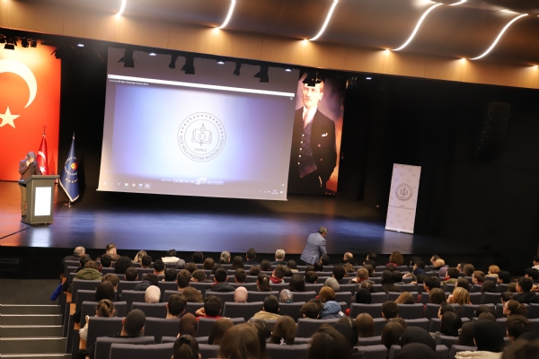 orlu Ticaret ve Sanayi Odas ile orlu le Milli Eitim Mdrl birliiyle Lise rencilerine Ynelik Dzenlenen "Yapay Zeka ve nsanln Gelecei" Konulu Sylei Byk lgi Grd
