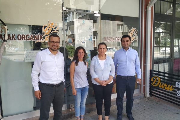 Yönetim Kurulu Başkanımız İzzet Volkan ve Tekirdağ Çorlu KOSGEB Müdürü Özay Cebeci, Kadın Girişimcimiz Ayten Kodak´ı Ziyaret Etti