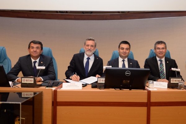 Çorlu TSO ve Bursa TSO Arasında Yapılan Stratejik İşbirliği Protokolü İle Marmara Havzası´nın Teknoloji Katma Değerli Üretim Merkezine Dönüştürülmesi Hedeflenmektedir