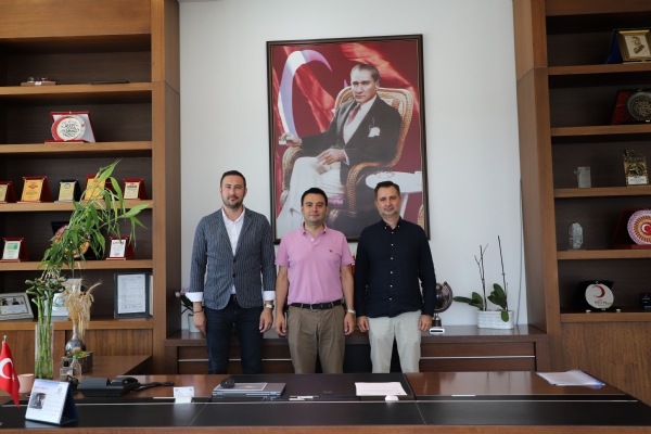 Frederic Giyim Sanayi Genel Mdr  Sayn lker YILMAZ ve Trk Amerikan  Adamlar Dernei-Amerikan Ticaret Odas Trkiye (TABAAmCham) cra Kurulu yesi - Tekirda Temsilcisi Sayn Sedat GNER Odamz Ynetim Kurulu Bakan zzet VOLKAN Ziyaret Etti
