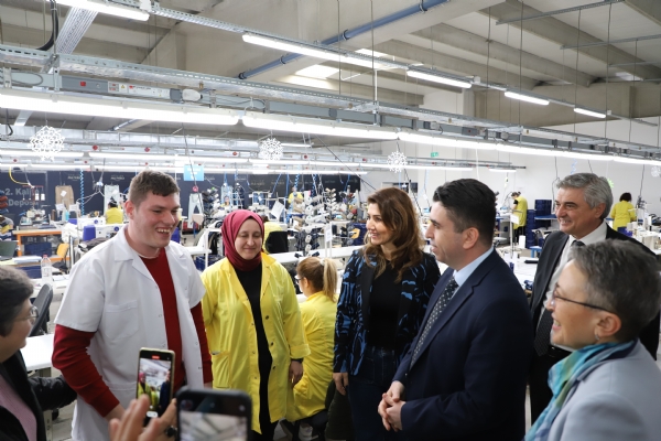 2 Nisan Dnya Otizm Farkndalk Gn Kapsamnda Otizmli Bireylerin alt Firmalara Ziyaret Dzenlendi