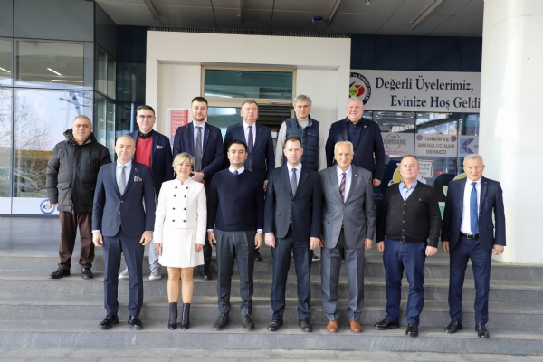 Kosova Yenilik�i T�rk Hareket Partisi Genel Ba�kan� ve Prizren Belediye Meclis �yesi Say�n Ertan S�M�T��&acute;den �orlu TSO&acute;ya Ziyaret