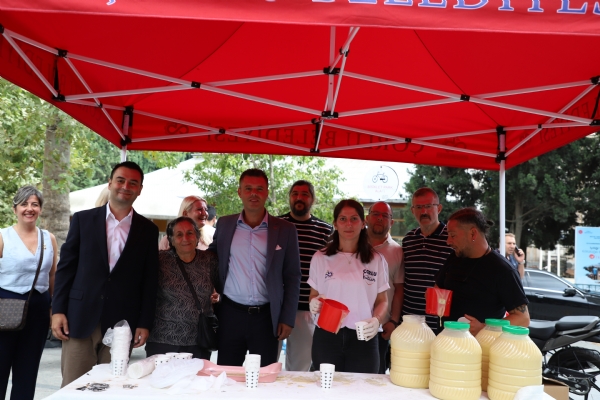 orlu Ticaret ve Sanayi Odas ve orlu Belediyesi ibirliinde dzenlenen Corafi aretli rnler Stand orlu Belediyesi nnde Halka Tantld