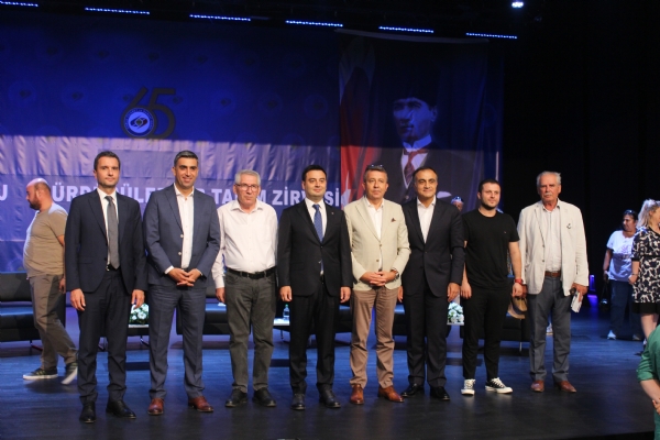 Srdrlebilir Tarm Zirvesi  Youn Katlmla Gerekleti