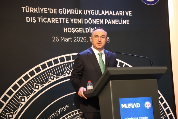 T�rkiye&acute;de G�mr�k Uygulamalar� ve D�� Ticarette Yeni D�nem: Riskler, F�rsatlar ve ��z�m �nerileri Paneli Ger�ekle�ti