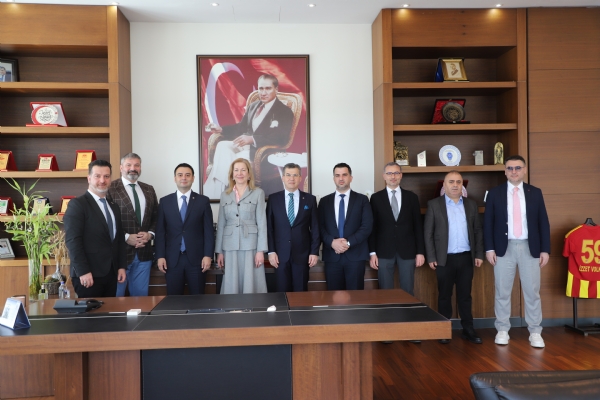 �ekya �stanbul Ba�konsolosu Olga HAJFLEROVA ve  Ticari Ata�e Rene DANEK  �orlu Ticaret ve Sanayi Odas�na Ziyarette Bulundu
