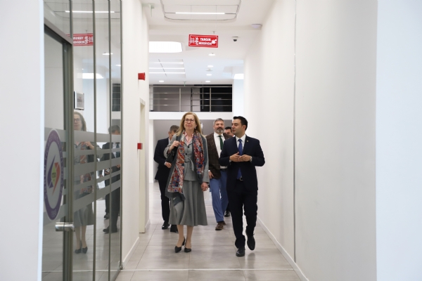 �ekya �stanbul Ba�konsolosu Olga HAJFLEROVA ve  Ticari Ata�e Rene DANEK  �orlu Ticaret ve Sanayi Odas�na Ziyarette Bulundu